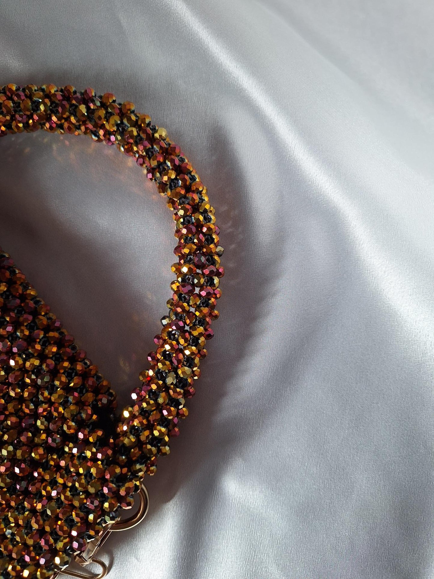 Bolso beads dorado